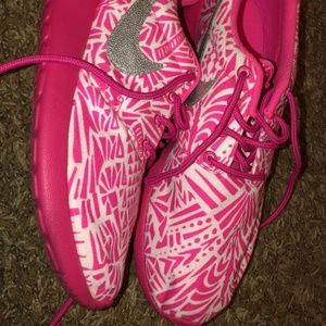Pink Nike Roshe Runs